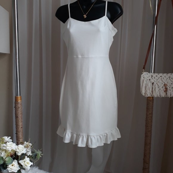 WOMEN'S CUFF DRESS IN IVORY COLOR / SIZE SMALL / LULU'S BRAND - Picture 2 of 11